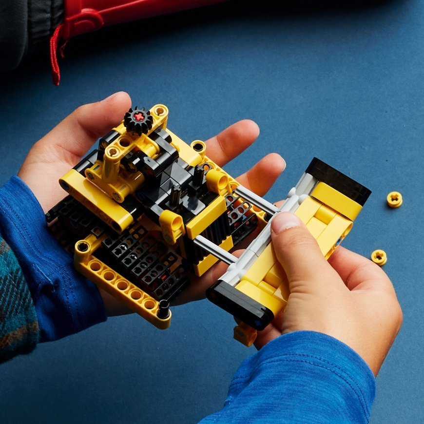 LEGO Technic 42163 - Heavy duty bulldozer – 4