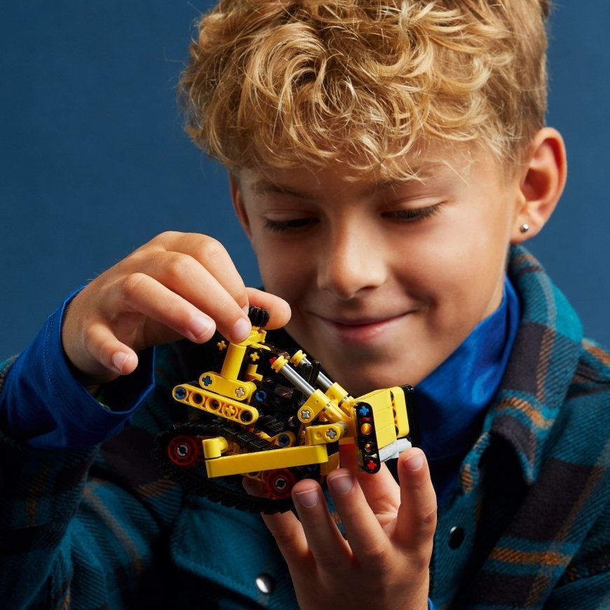 LEGO Technic 42163 - Heavy duty bulldozer – 5