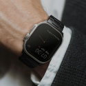 Uniq Osta dirželio dėklas, skirtas Apple Watch 42/44/45/ 49mm Series 1/2/3/4/5/6/7/8/SE/SE2/Ultra Stainless Steel – juodas