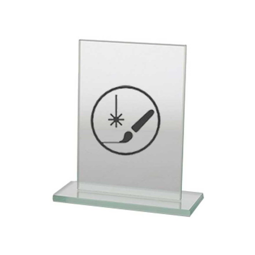Detail Engraved glass trophy + paint filler