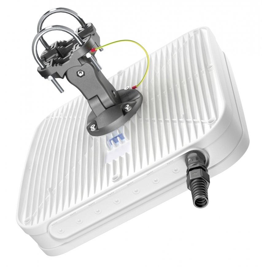 QuWireless AX12M tinklo antena Kryptinė antena PoE/LAN 6 dBi – 2