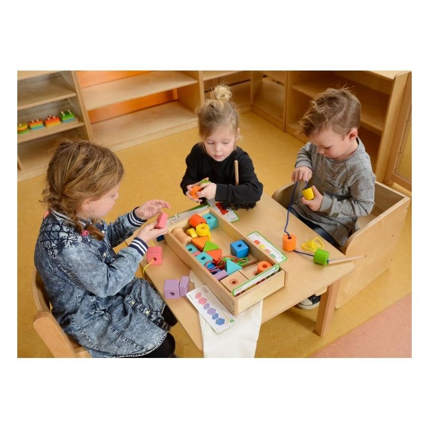 Masterkidz spalvotų nėrinių rinkinys – 4