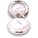 MAC MAC, Lightful C+, kompaktiškas pagrindas, ypač šviesi rožė, SPF 50, 12 g moterims