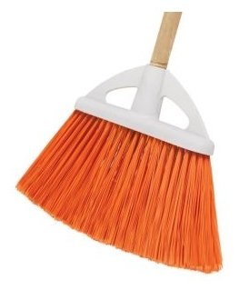 Truper Universali broom with PVC bristles. Width 27cm. Wooden handle 120cm Klintek®