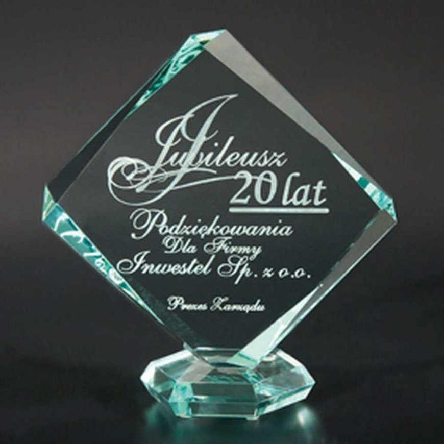 Tryumf Engraved glass trophy with case