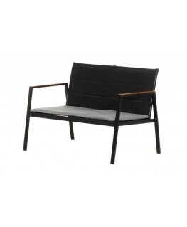 Outdoor furniture set 4Living 4-piece outdoor furniture set. monrovia