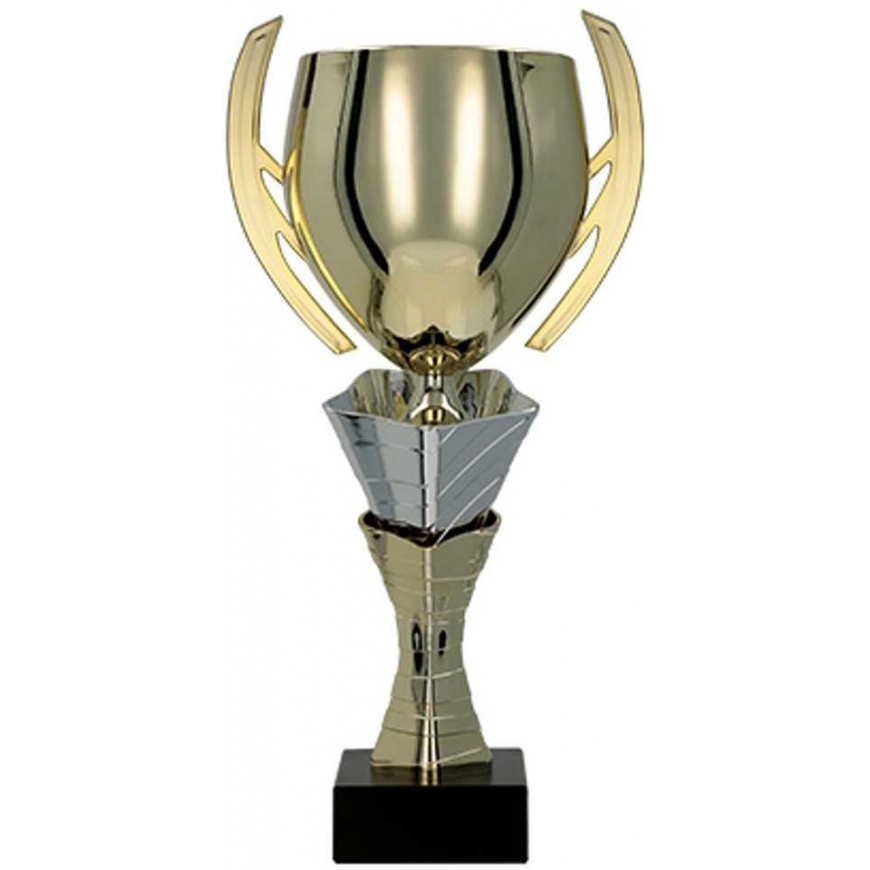Detail Gold and silver metal cup with lid