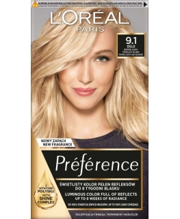 „L'Oreal Paris Paint Recital Preference“ su labai šviesia pelenų blondine